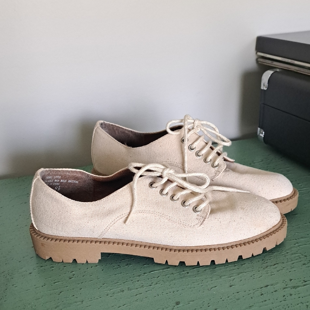 Cream Canvas Lace-Up Shoes